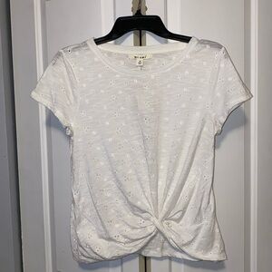 Francesca’s miami, NWT! Md., White, Floral, Embroidered
